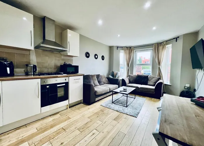 Lovely 4 Bed