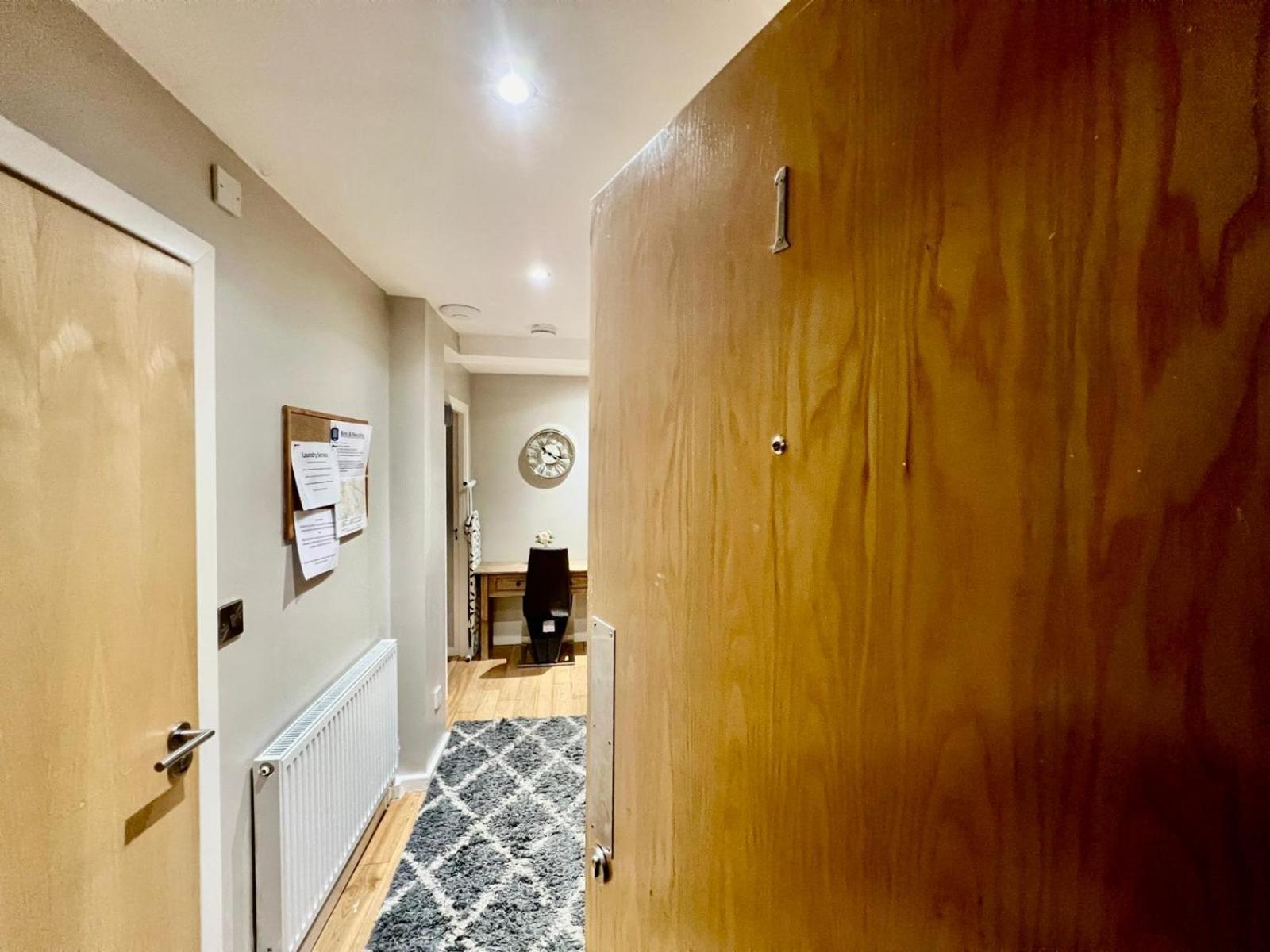 Lovely 4 Bed Apartment Manchester